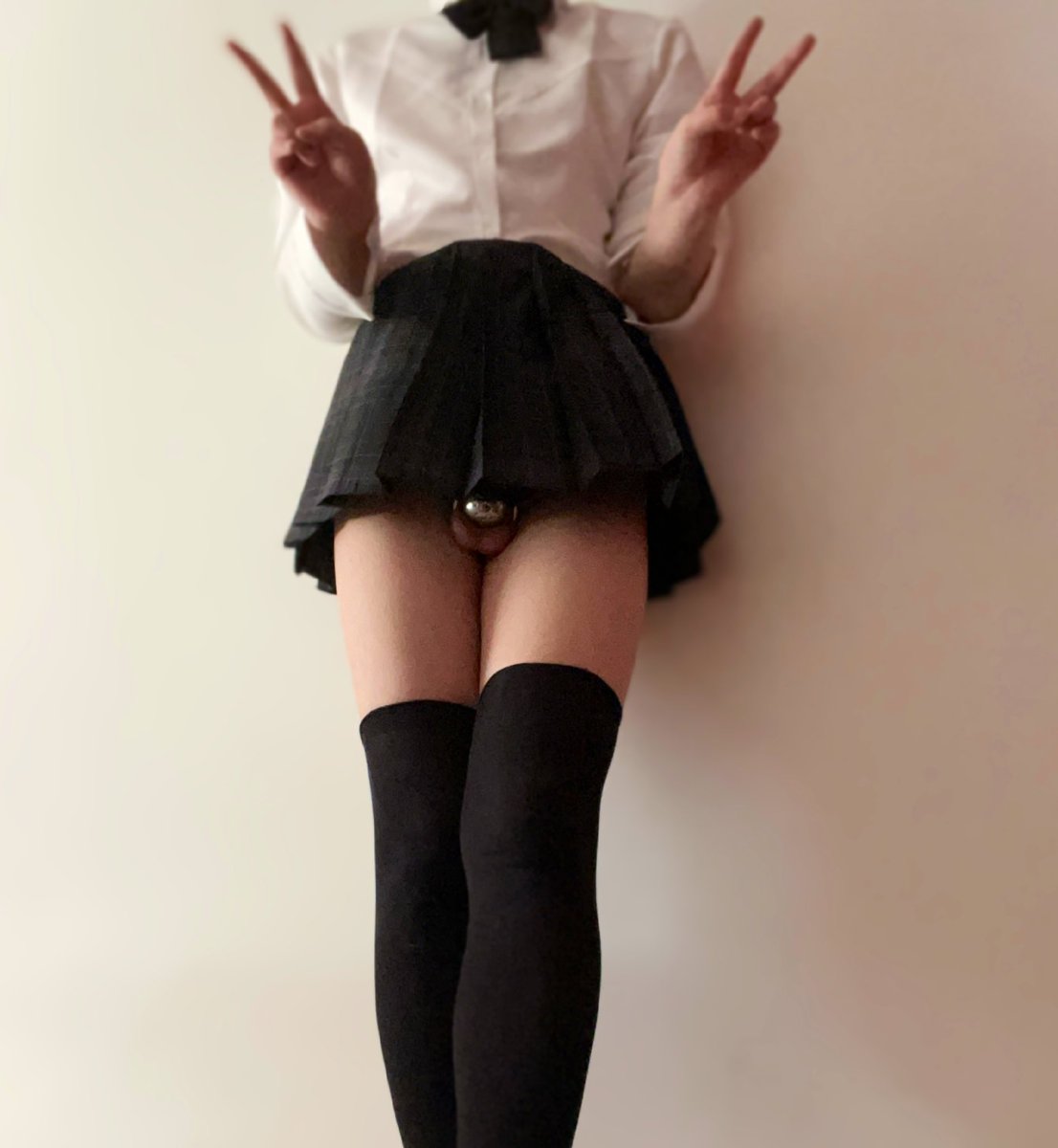 好像有什么东西露出来了……😨😨#伪娘