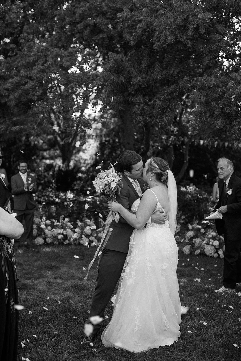 ClarkPalmer6's tweet photo. Saturday was a good day to get married. https://t.co/Bjy6z1XkJi