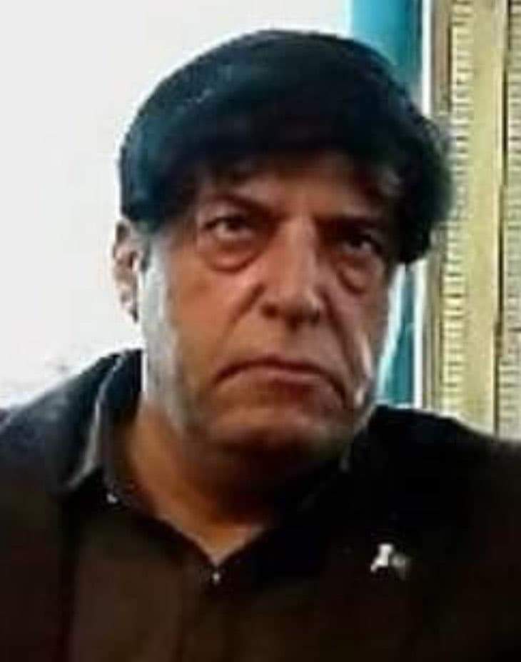 اس درندے کی مد ملازمت آج پوری ہو گئی ہے مگر ابھی تک سیٹ نہی چھوڑ رہا 
کیا یہ سیٹ اسکی ماں جہیز میں لے کر آئی تھی ؟ 
ٹاوٹ اس پر روشنی فرما دیں