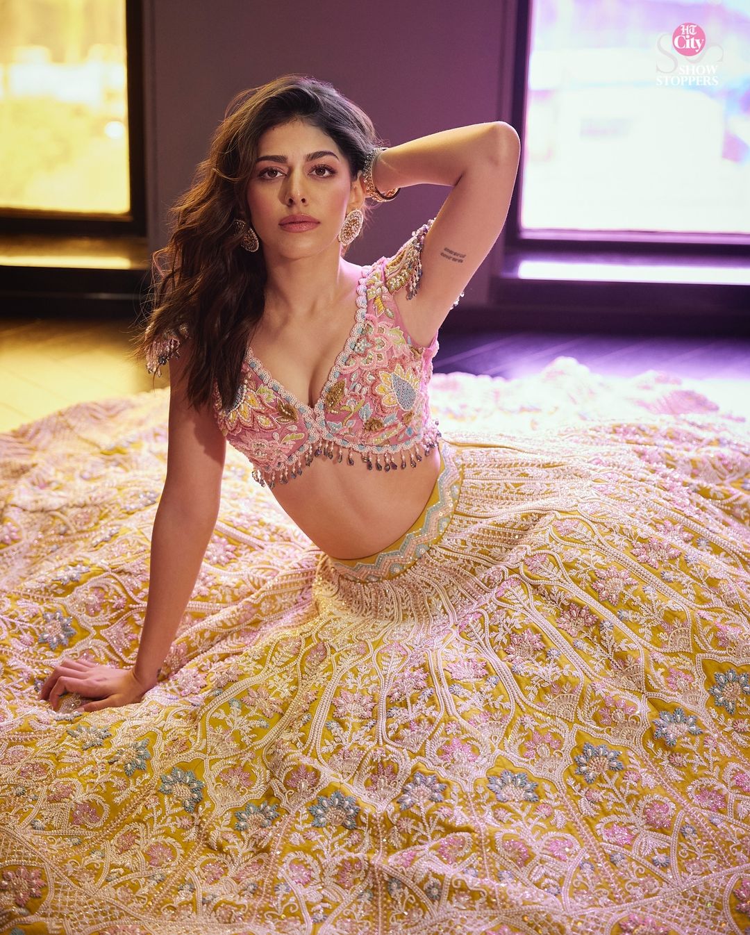 GXmHq7gXgAEIfDs?format=jpg&name=large