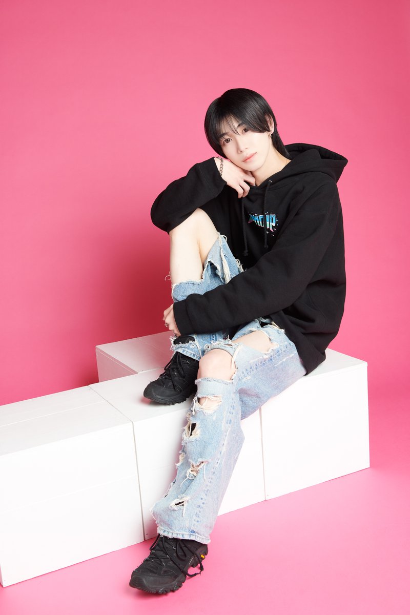 miami_studio_'s tweet photo. 【宣材紹介】
BONDのハクさん！ピンク背景の元気な色合いが可愛らしくて素敵ですね🐰
#宣材写真 #歌舞伎町 #歌舞伎町ホスト #ホス狂 #ホスト宣材 #ホス狂いと繋がりたい #ホスト #スタジオ #ホストクラブ #撮影  #sumappa  #スマッパグループ  #BOND #ボンド https://t.co/KkP6ChS3vq