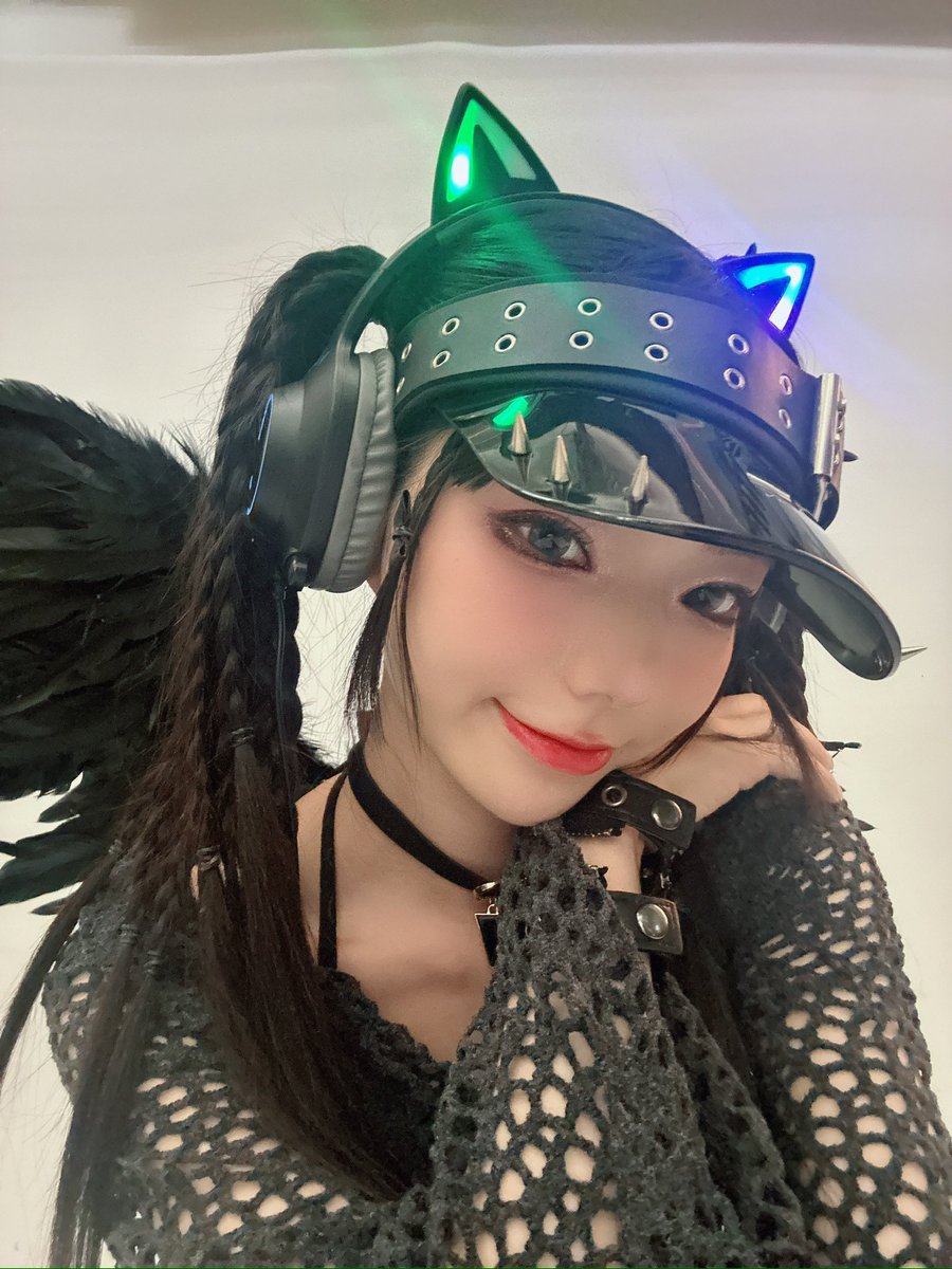 本想化作天使守護你一輩子
無奈是你讓我墮落成魔🥀

🎀百大女郎投票記得每天投給我
https://t.co/CoeHBbOxuz
🎀每晚10:30pm 抖音直播～ 
https://t.co/waHavqcCQr
🎀啾啾感謝祭簽書會報名表單
https://t.co/JZzuMJbL5t https://t.co/hXzEufzXOw