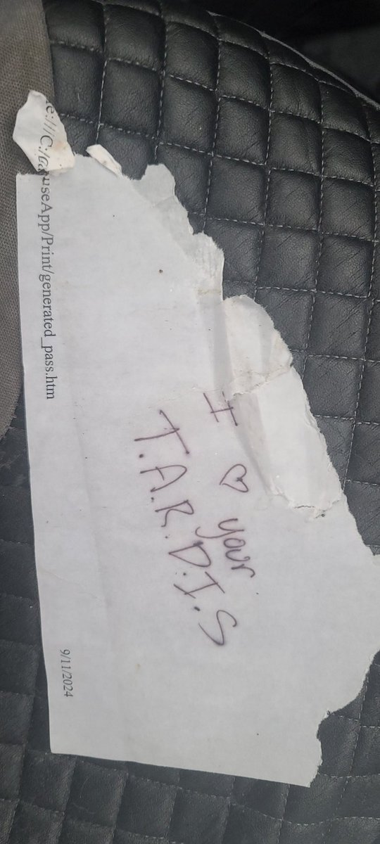 Jerrytcale's tweet photo. Woke up and found this note under my wiper. Sadly it was also raining today so the paper got soaked, but still a nice way to start the day. Thank you fellow whovian! https://t.co/0bFPE0xfqd