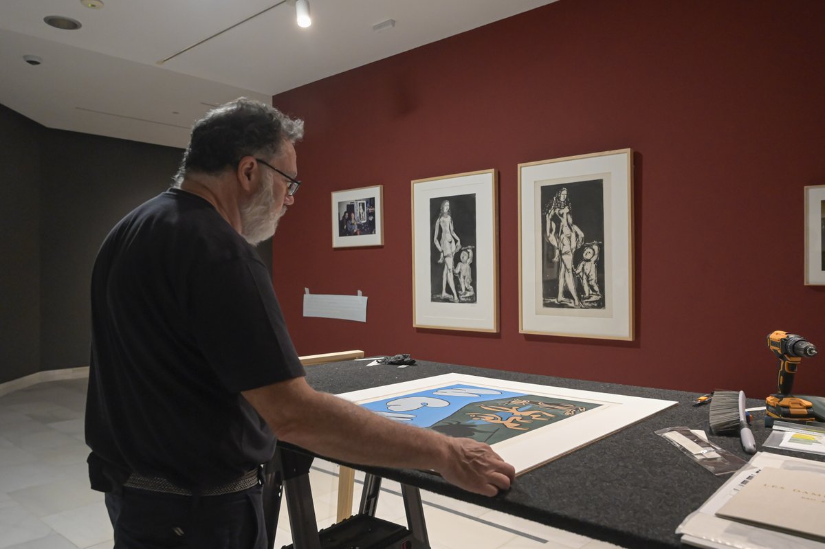 FundacionBcja's tweet image. 👉 Ultimando el montaje de la expo 'Picasso y la modelo. El perfil de Jacqueline,' que abrirá sus puertas al público este próximo viernes. La exposición revisa la temática del #pintor y la #modelo, una constante en la obra de #Picasso.
➡️ Más información: bit.ly/3Zsr7Js