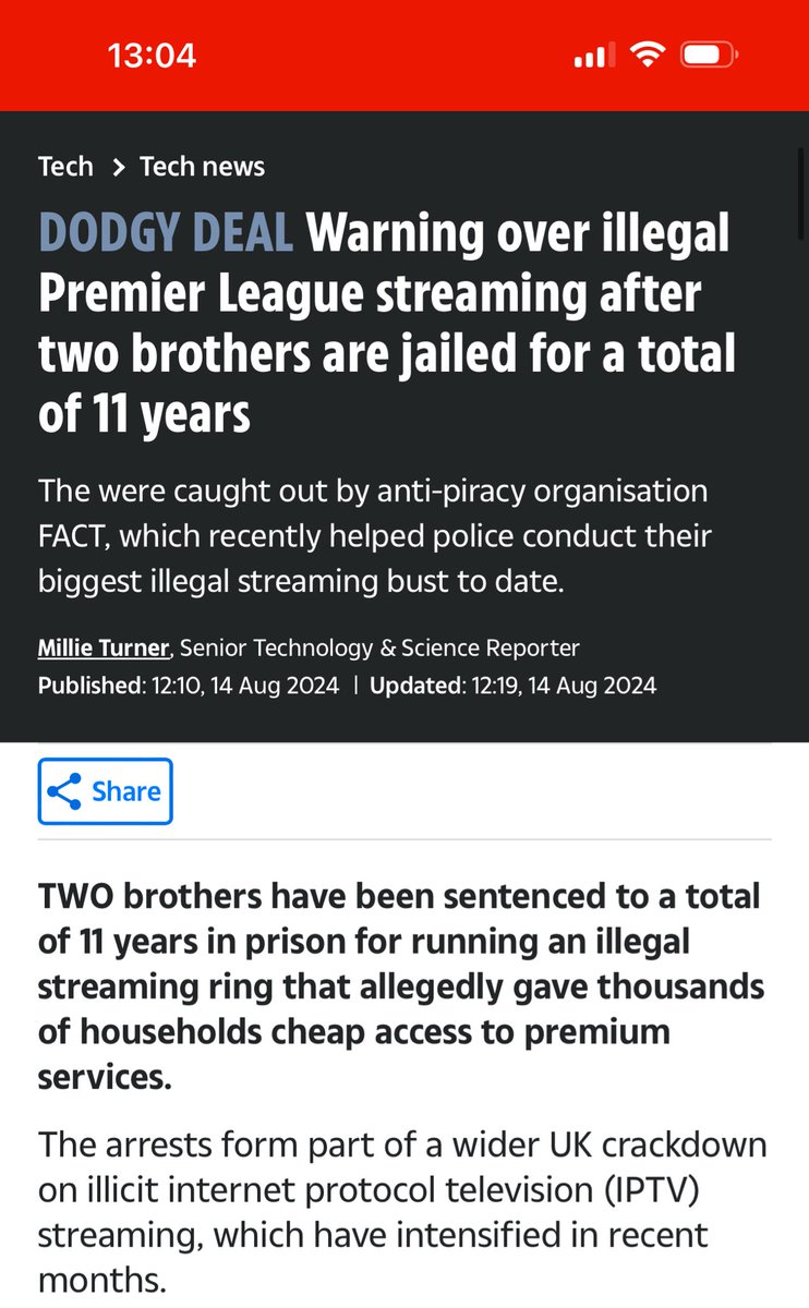 LewisMac_'s tweet photo. Huw Edwards given a 6 MONTH SUSPENDED sentence after admitting to grooming &amp; sexting children.

But god forbid you wanna watch a game of footie without giving the corporations their wedge cause then you get 5.5 years! 

The justice system is well and truly broken. I hate it here. https://t.co/oAFuXR0Loa