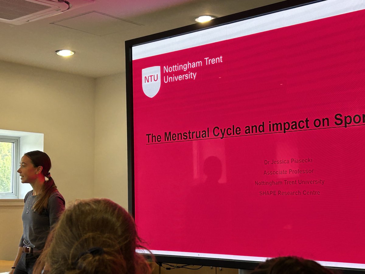 Guest speaker ⁦Dr Jessica Piasecki from NottTrent uni talking to our students and staff about the menstrual cycle and sport ⁦<a href="/Stir_AcadSport/">Academic Sport at Stirling</a>⁩ ⁦<a href="/PENRGUStir/">PhysExNutr UStir</a>⁩ ⁦<a href="/SparkleStir/">@SPARKLE_stir</a>⁩
