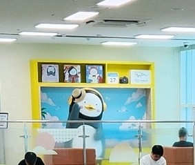 vamps_korea's tweet image. #부산광역시교육청 #펭수
#하단복합센터 3층 어린이자료실
#펭수포토존 🐧📷 
m.blog.naver.com/with_pen/22358…