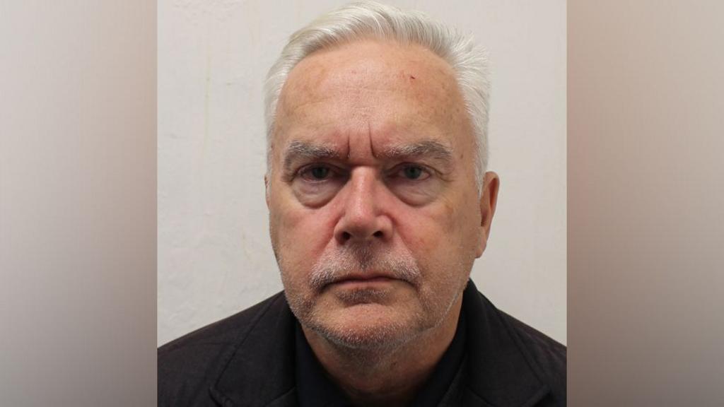 TRobinsonNewEra's tweet image. BBC's Huw Edwards paid for 41 images of children, some between 7 and 9 years old, showing penetration.

He's just received a suspended sentence as "punishment"

Whilst hundreds of concerned British citizens are rotting in cells for protesting, tweeting, buying eggs!