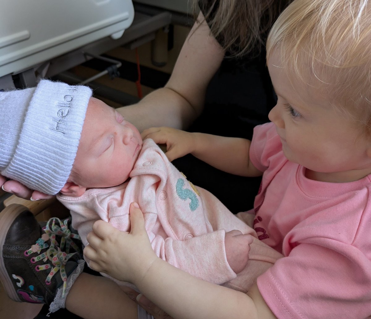 PurgatoryPiss's tweet photo. Hello! Had a bit of an absence. Reason for that is because a month ago today, we gave birth to our second daughter!
She was born on at 16:13 on the 16th August 2024, and her name is Wynter
🩷🩷 https://t.co/zAqf7dExzZ