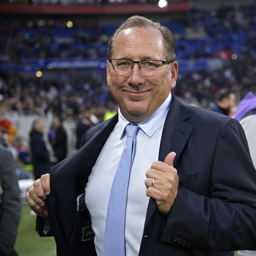 On lui a prêté Luis Henrique 🇧🇷, il nous as rendu Garrincha 🇧🇷

On lui a donné Veretout 🇫🇷, ca nous as permis de prendre Rabiot 🇫🇷

Quel frère ce John Textor 👍😂😂