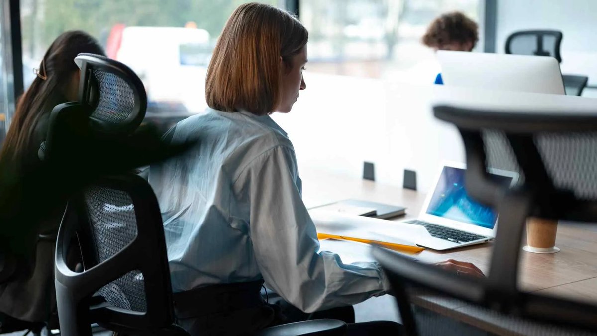 Sillas para Teletrabajar: Guía Completa y Mejores Modelos por Gama de Precio dlvr.it/TDHwTS