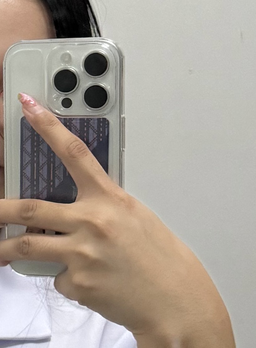 oursnwu's tweet photo. life upd8 nag white pala aku… WAHH dat natural titanium nalang e… https://t.co/rdxDj3jQwU