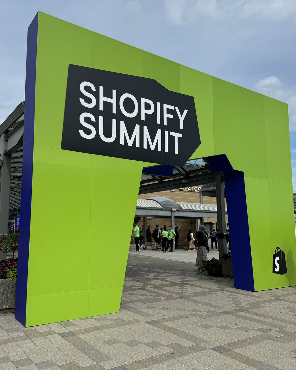 yuiitanakaa's tweet image. This was my first Summit on @Shopify and it was unforgettable😻😻😻
#ShopifySummit2024