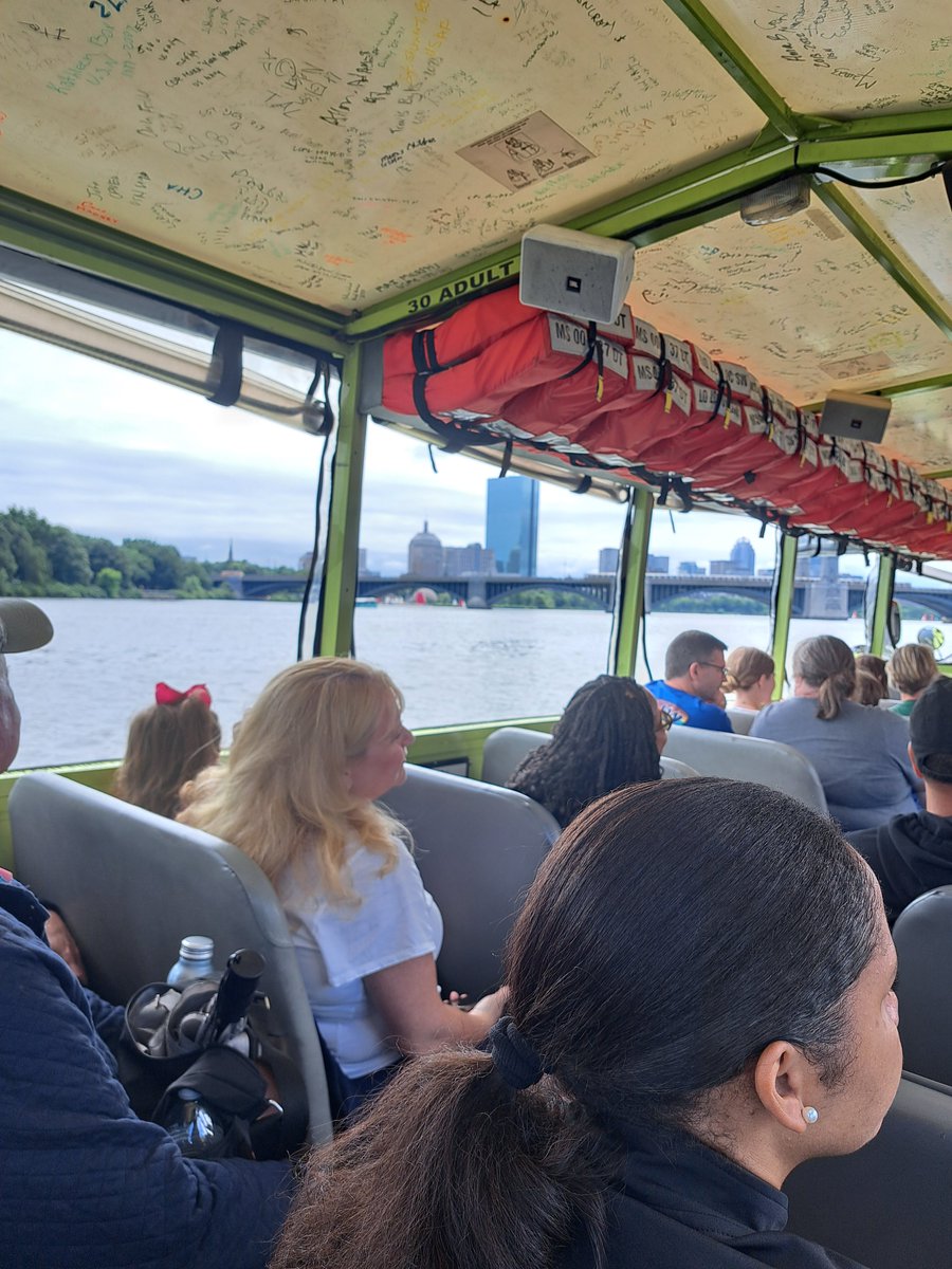 dsutton24's tweet image. Good day for a Duckboat tour.