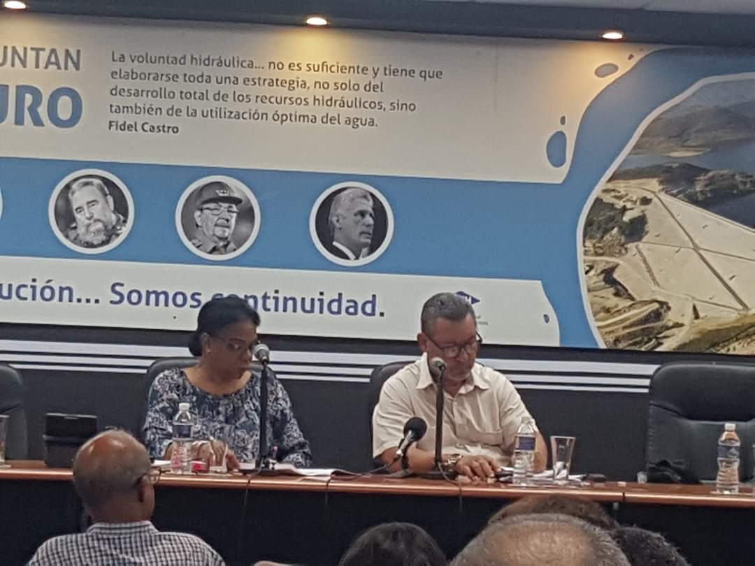 InesMChapman's tweet photo. 16/9 Chequeo sistemático del uso racional y productivo del agua en el @INRHCuba.Marcha de la Alta Fiscalización de la @AsambleaCuba.Se evaluan: situación hidrometereológica, rendición de cuenta del Grupo Empresarial Tabacuba y la situación del abasto saneamiento en #Cuba❤🇨🇺 https://t.co/aLhEcYzQhb