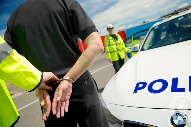 BE_NTF's tweet photo. PCT Bournville: Officers took an early morning drive out to #Banbury to look for a wanted person from #WestMidlands
Easy find and 1 under arrest for #Burglary offences.
#CellForOne
#NoWhereIsSafe https://t.co/nbdkY6US14