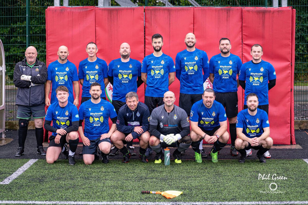 Wrexham Police FC (@wrexhampolicefc) on Twitter photo We’re playing <a href="/LegendsWrexham/">Wrexham Legends</a> to raise money for Boxes of Sunshine ☀️ a #Wrexham charity that sends gifts to children with illnesses to help spread joy in memory of Kirsten (14).
Please donate gofund.me/06ee2fa3
#WxmAFC <a href="/VancityReynolds/">Ryan Reynolds</a> <a href="/RMcElhenney/">Rob Mac</a> <a href="/TomBrady/">Tom Brady</a> <a href="/EliManning/">Eli Manning</a> We’re playing <a href="/LegendsWrexham/">Wrexham Legends</a> to raise money for Boxes of Sunshine ☀️ a #Wrexham charity that sends gifts to children with illnesses to help spread joy in memory of Kirsten (14).
Please donate gofund.me/06ee2fa3
#WxmAFC <a href="/VancityReynolds/">Ryan Reynolds</a> <a href="/RMcElhenney/">Rob Mac</a> <a href="/TomBrady/">Tom Brady</a> <a href="/EliManning/">Eli Manning</a>