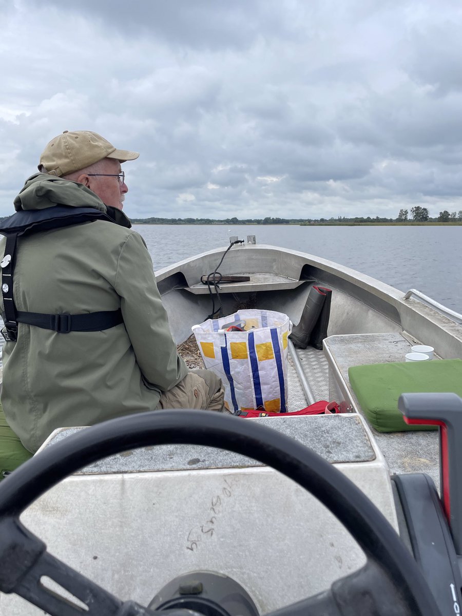 corienbs 🧶 🦅 (@corienbs) on Twitter photo Vanochtend een mooie watervogeltelling in de #Wieden met <a href="/warnerbs/">Warner Bruins Slot</a> ❤️ #vogelskijkenisleuker
#sovon #natuur #waarneming #vogels #vogelnieuws <a href="/Sovon/">Sovon Vogelonderzoek Nederland</a> <a href="/vogelnieuws/">Vogelbescherming NL</a> Vanochtend een mooie watervogeltelling in de #Wieden met <a href="/warnerbs/">Warner Bruins Slot</a> ❤️ #vogelskijkenisleuker
#sovon #natuur #waarneming #vogels #vogelnieuws <a href="/Sovon/">Sovon Vogelonderzoek Nederland</a> <a href="/vogelnieuws/">Vogelbescherming NL</a>