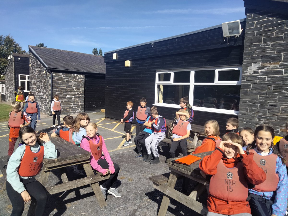 Ysgol Wepre School tweet media