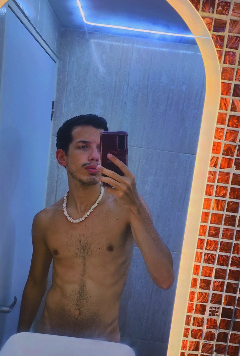 IndominusLix's tweet photo. Feliz inicio de semana!

Nunca es tarde para comenzar a hacer tu vida, y menos para sentirte bien con tu cuerpo. https://t.co/QcqxWe1nGF