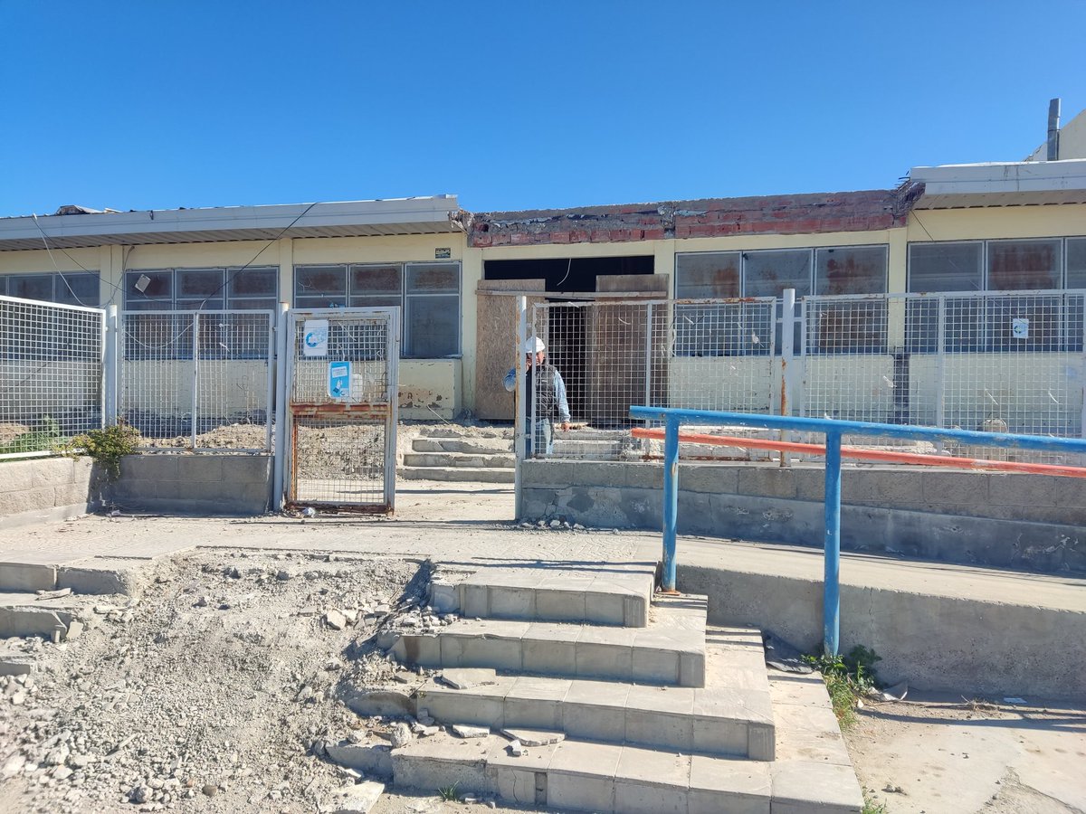 CamionerosRadio's tweet photo. 🎙️ Ricardo Benítez Rojas, padre del Colegio Biología Marina de Comodoro Rivadavia, habló en #MalasLenguas sobre el avance de las obras en el establecimiento educativo.

📻 Nos escuchas a través del 90.3 en Comodoro, 88.3 en Trelew y 88.5 en Madryn. https://t.co/zRmtWq5aMv