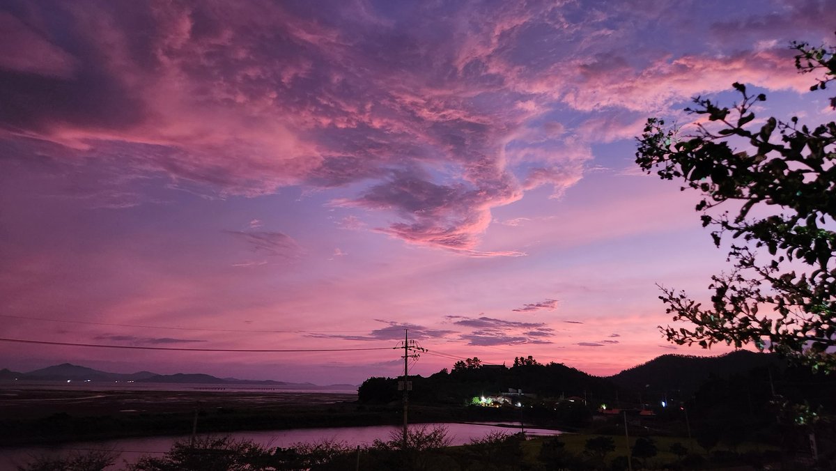 신안 증도.

파란 시간의 노을.