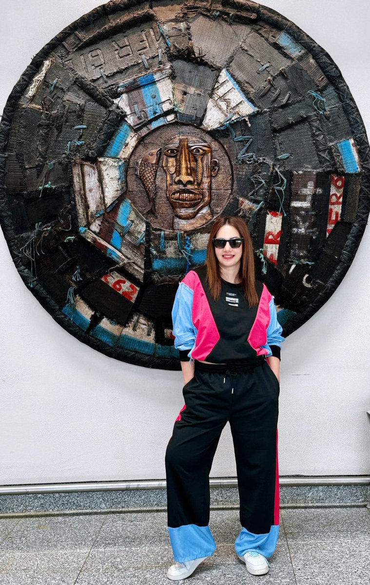 AnchorPiya's tweet image. Birthday Week Celebration Started But First Let Me Share Airport Look #goa #goavibes #travel #chill #vibes #birthdayvibes #birthdayeve #airportlook #anchorpiyasharma🎤 #travelgram #thislook @the_whitecloset_  #cool #casual #comfort #style