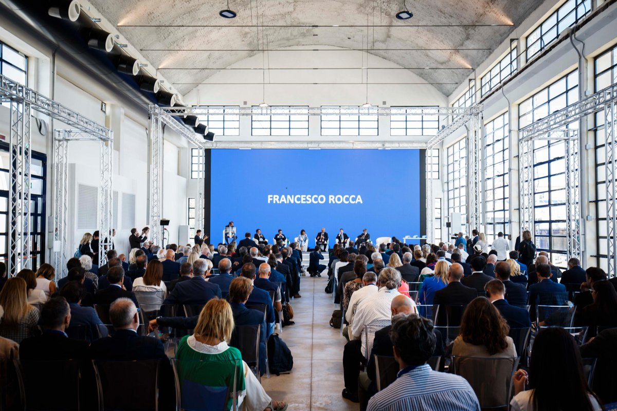 LazioInnova's tweet image. 🌍 Inizia oggi il GreenTech Global Forum 2024! 🌍
Oggi 16 settembre e domani, 17 settembre, le aziende avranno l&apos;opportunità di brillare sul palcoscenico internazionale! 🌟
Scopri di più👇
lazioinnova.it/news/aperto-il…

#GreenTech2024 #sostenibilità #prfesrlazio @RegioneLazio