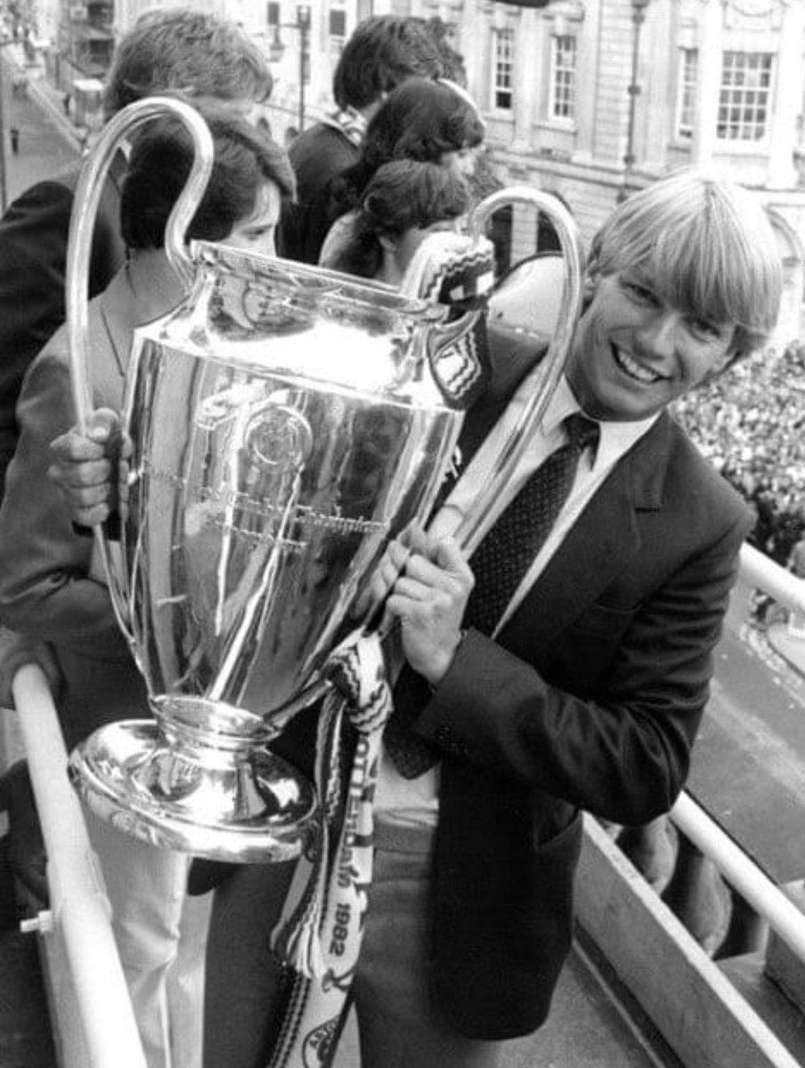 #GaryShaw  So sad to hear that my boyhood idol Gary Shaw has passed away today. 🙏🏻 and condolences to his family and friends. RIP Gary. HEITS ♥️🩵♥️🩵