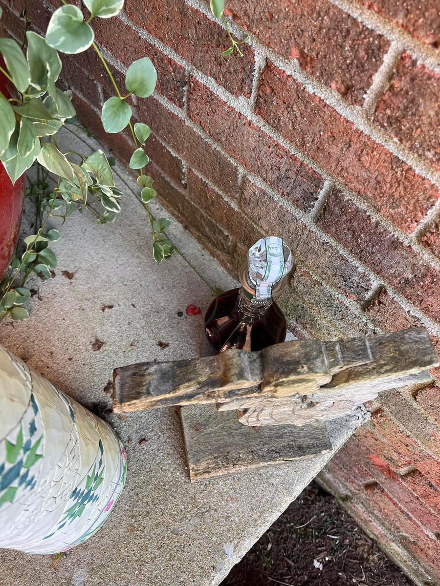 JimSichko's tweet photo. Thank goodness for the honest UPS man who noticed the “Bottle hidden amongst the Angel”. #missedone #missionaryofmercy #bourbonfair https://t.co/p31gVleKTl