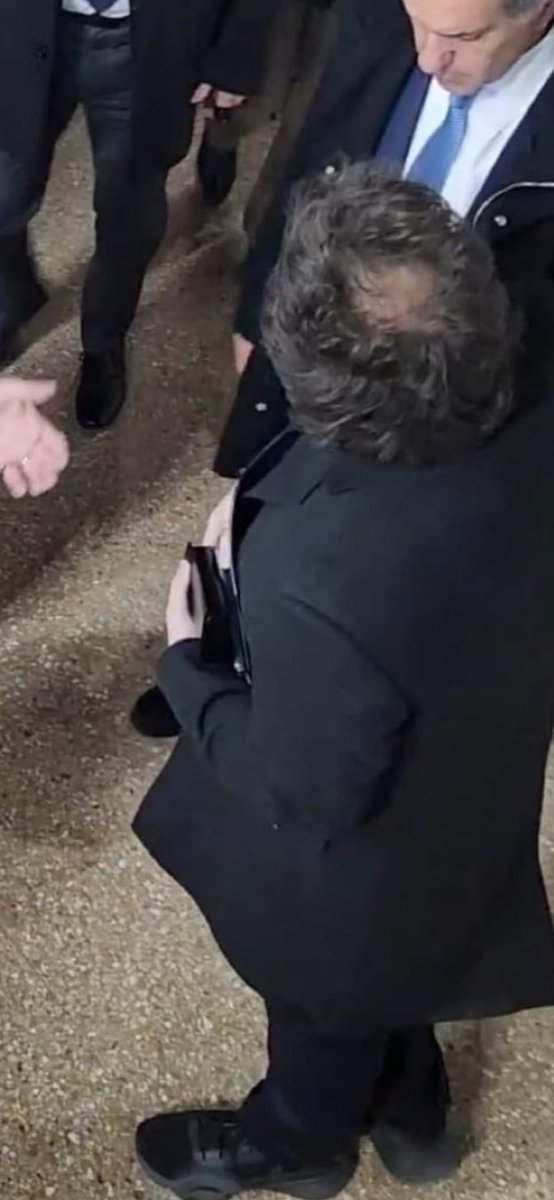 Pampa139's tweet image. Por favor NO LE HAGAN RT a la foto que Milei no quería que vean, repito: NO LE HAGAN RT.