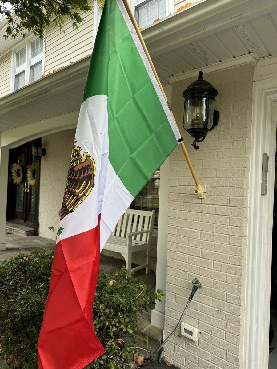 Ariel Moutsatsos tweet media