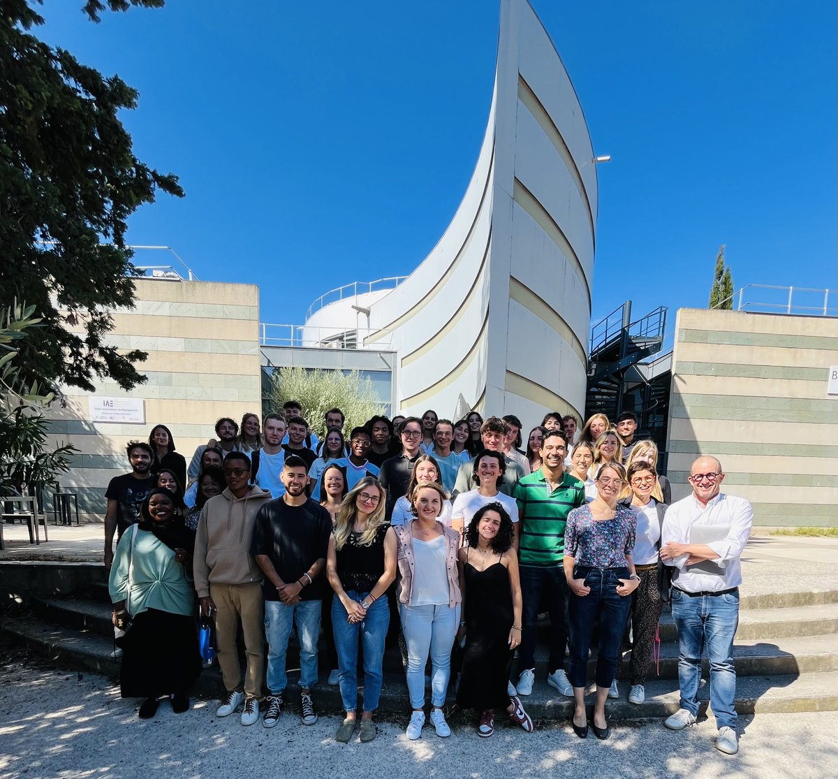 IAE_Montpellier's tweet photo. ✨ Toute l’équipe de l'IAE Montpellier souhaite une excellente rentrée aux étudiants des Masters Management de l'Innovation ! 

ℹ️ + d'infos sur nos formations : https://t.co/aMHtyve55a #backtoschool #IAE #LetsGo
@umontpeller @IAEFRANCE https://t.co/4TArI2voAC