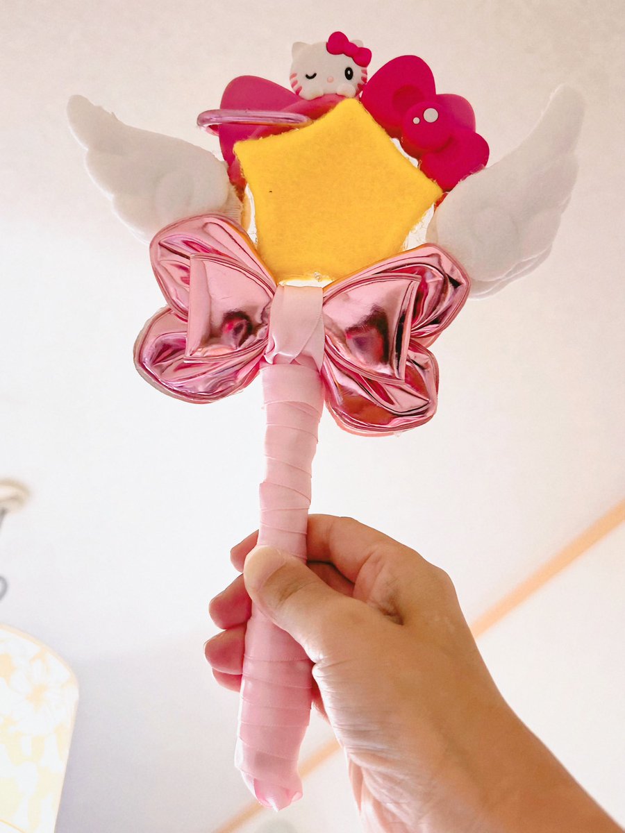 kttyharumimy's tweet photo. 頑張って作った⭐️🪄︎︎◝✩星の杖
キティちゃんに見せられたらいいな⭐️🌸 https://t.co/D7363OZhnk