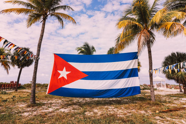 “Y yo quisiera merecer para la tumba mía, eso: la bandera de mi estrella solitaria” #MartiVive <a href="/DiazCanelB/">Miguel Díaz-Canel Bermúdez</a> <a href="/japortalmiranda/">José Angel Portal Miranda</a> <a href="/YamileRamosCord/">Yamilé Ramos Cordero</a> <a href="/Dra_SandraR/">Dra. Sandra Ramirez Guzmán</a> <a href="/SaludDPinar/">Dirección General de Salud_Pinar Del Río</a> <a href="/NiurkaRguezPR/">Niurka Rodriguez Hernandez</a> <a href="/CubaUpp/">Prosalud Cuba</a> <a href="/castro_yudalis/">Yudalis Rodriguez Castro</a>