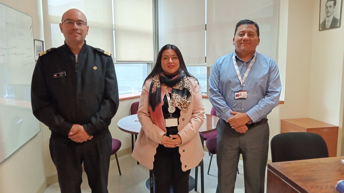 Una reunión con el Capitán de la Capitanía de Puerto de Tocopilla, Rodrigo Caro Muñoz, sostuvo nuestro director, Humberto Argandoña Catúr, y la enfermera, encargada de la APS-U, María José Cortes, para conocer en detalles la implementación de la reforma de la APS Universal.
