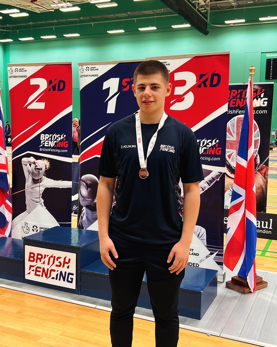 Luca Florea tweet media