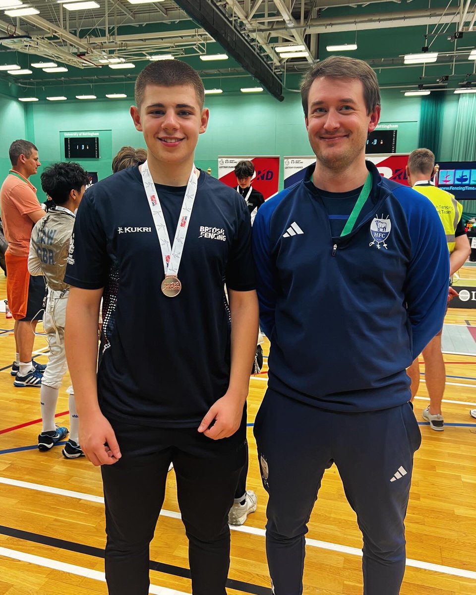 Luca Florea tweet media