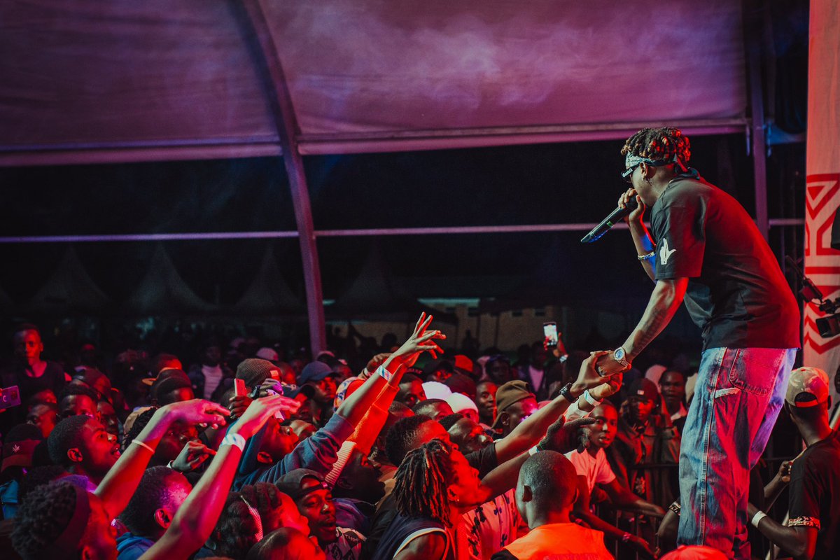 MTWAUganda's tweet photo. #EkyootoHaMpango24 stage at Buhinga Stadium lit up with stunning performances from artists like @FIKFAMElCA,#Blue3 @DraeiTweets #Nabwiso's &amp; several others. @mugarra @talentafrica @BebeCoolUG https://t.co/Z7yLaIqwlF