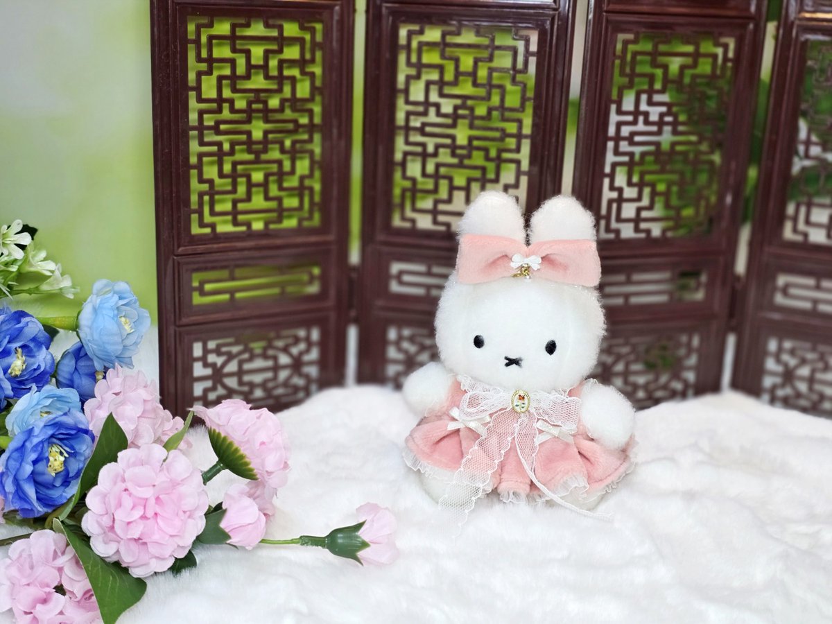 🩵유어버니 달의 정원
🩵니니멀 세일러칼라
🩵스텔라클로젯 로맨틱무드
🩵빈둥샵 솜구름시리즈
미피에게 10깅옷이 맞긴 하지만, 입히면서도 소매, 등뒤 벨크로, 혹은 고무줄이 터질거 같은 불안함.. 🤣