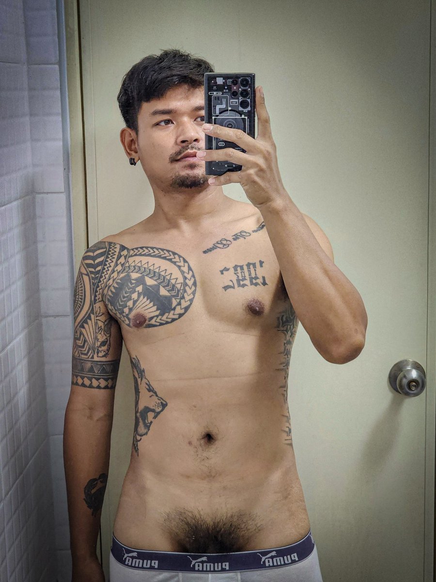 boyd_kittiwat's tweet photo. เริ่มรุงรังแล้วนะช่างง 😋😋😋 https://t.co/fR9tHvodVH