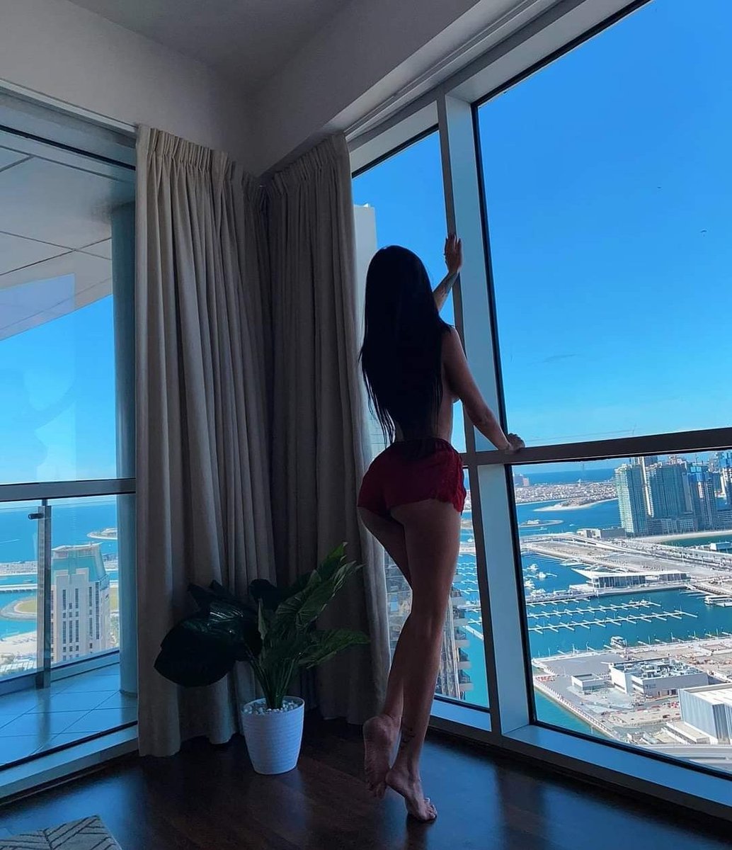 Lauras_Lexy's tweet photo. Enjoying the view. ♥️ https://t.co/dCHnrEukDD