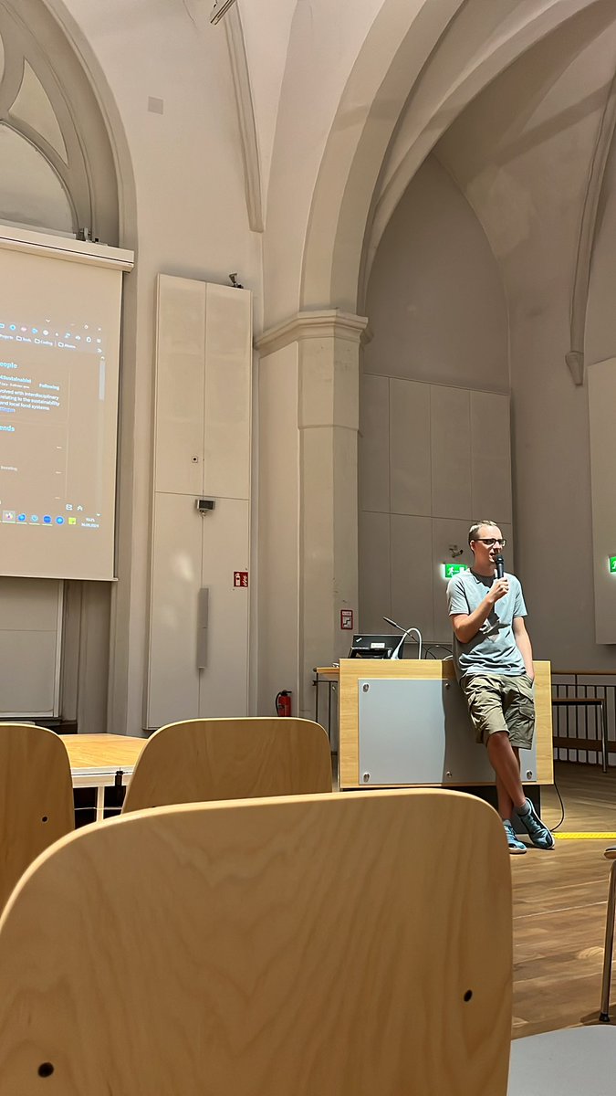 moritzH11's tweet photo. Pre-conference workshop with @BARBARtkowski on science-communication
#SustainableFoodSystems https://t.co/eolQVgmfsF