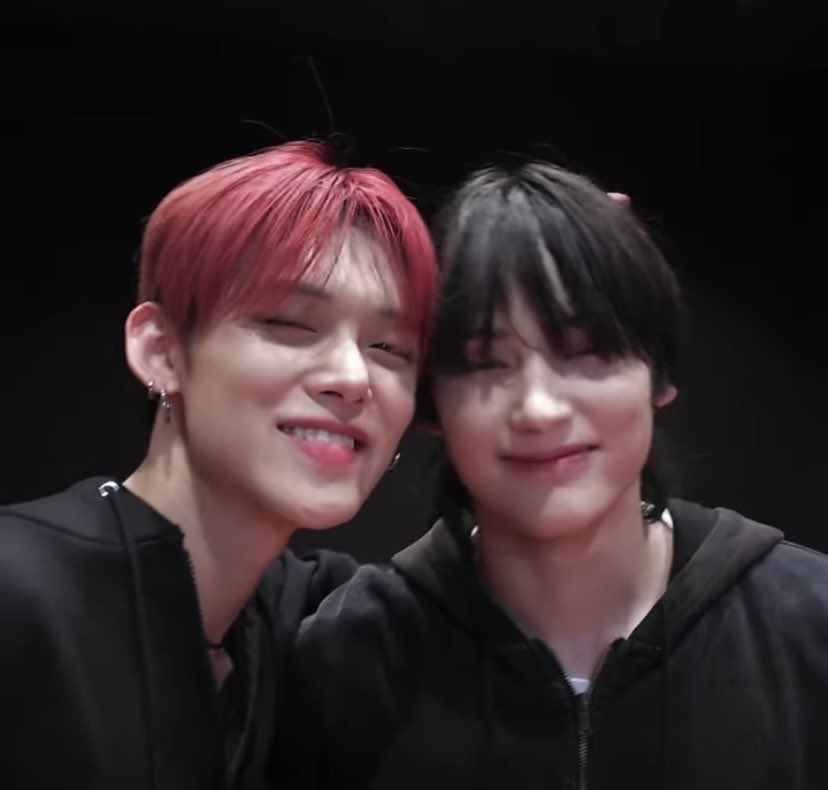 fluffy_Yeonjun's tweet photo. 🎀♡(੭´͈ ᐜ `͈)੭⁺.ପ(˭̵̵̵̵͈́ᗜ˭̵̵̵͈̀๑)⋆̥*💖 https://t.co/yVfqFQpYKF