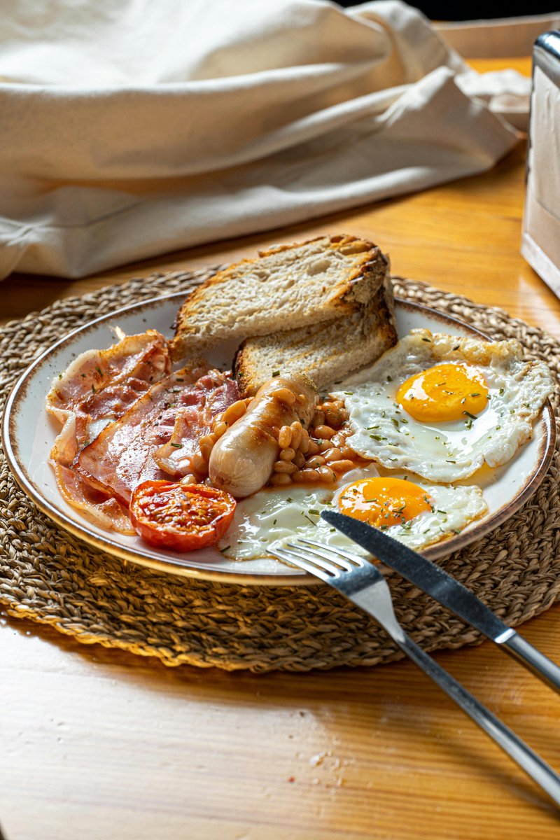 Mr_H_YouTube's tweet photo. We want to know what you think, or what you believe about English food? Include all those stereotypes you've heard, regardless if you've tried english food before.
I am not sure if I am fully ready for all your responses
#mrhandfriends #englishfood #englishbreakfast https://t.co/gqEGpfQEGV