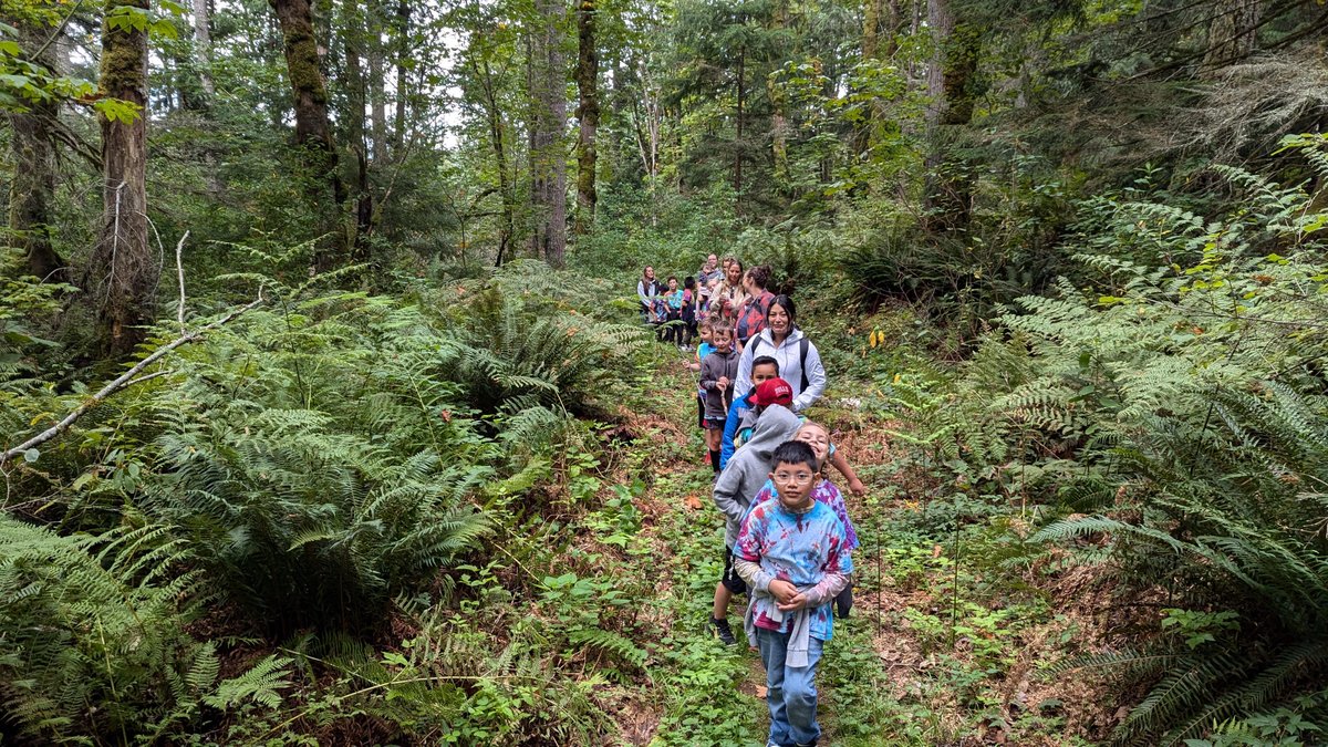 NVSchools's tweet photo. Second graders at Everson Elementary took a field trip to Silver Lake Park. The students hiked, observed plants and even enjoyed s’mores. For many of the students this was the first time at the park, on a hike or even tasking s’mores. https://t.co/CYS5gzVQqU