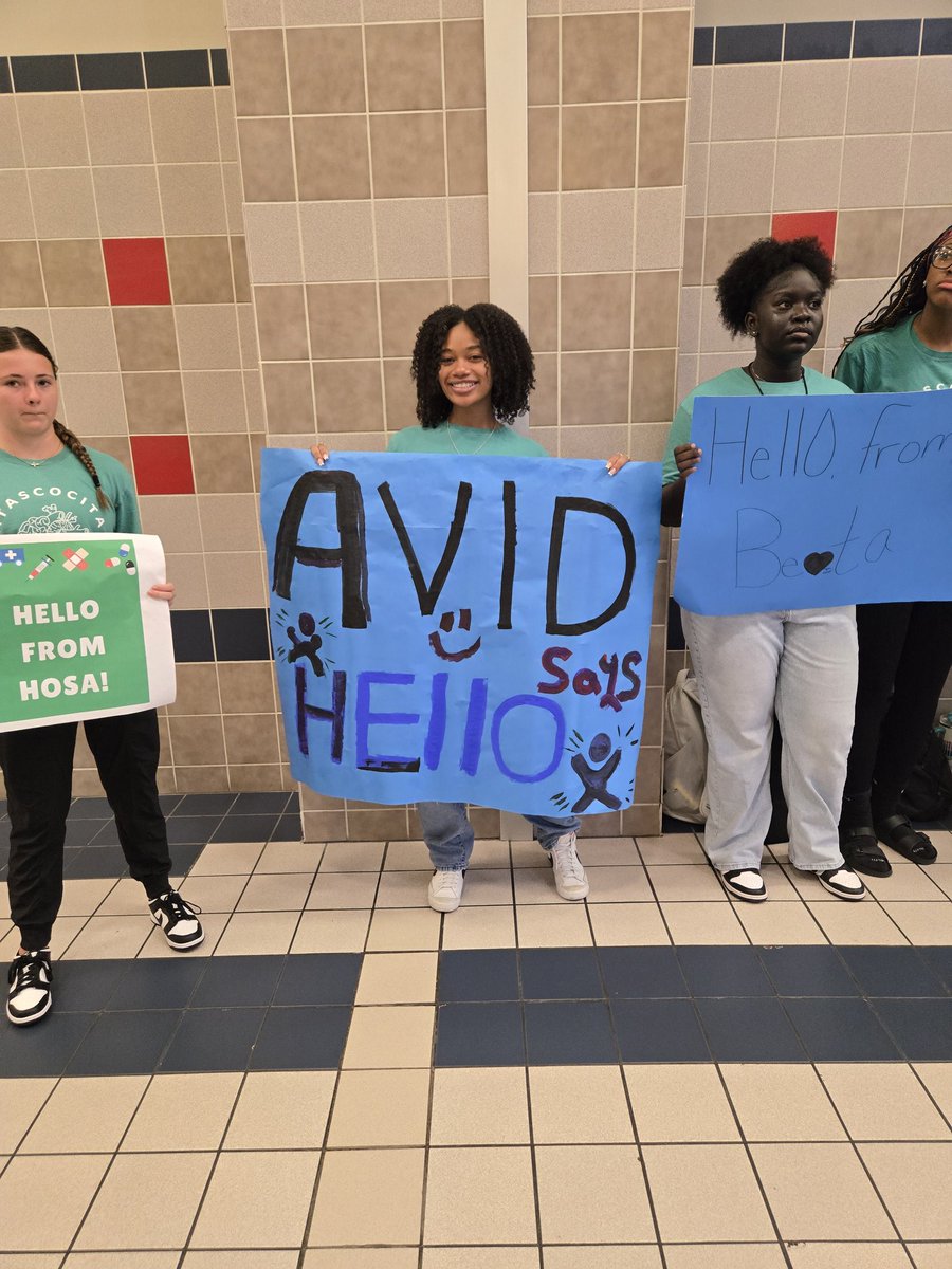 SarahMayhall1's tweet image. AVID says Good Morning, on the 1st day of Hello Week! #helloweek @HumbleISD_AHS