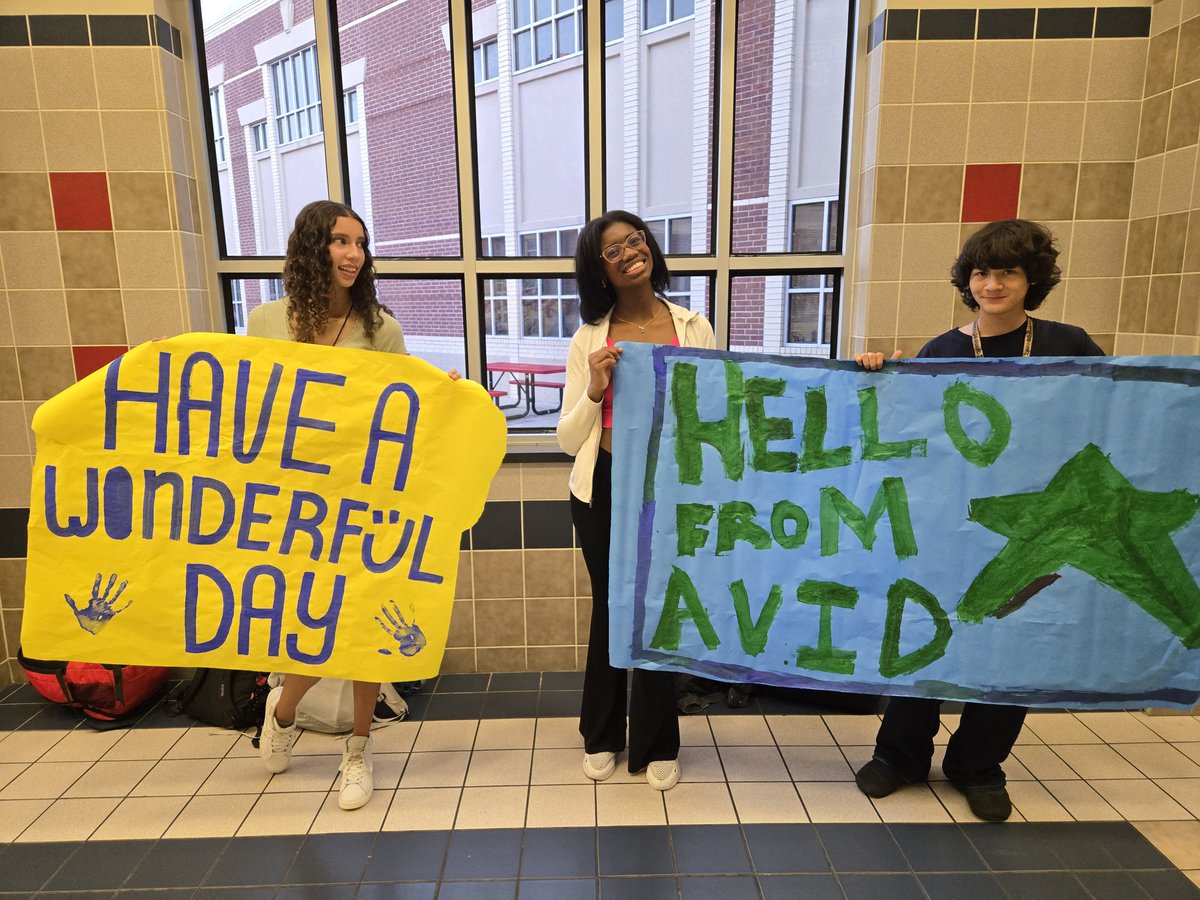 SarahMayhall1's tweet image. AVID says Good Morning, on the 1st day of Hello Week! #helloweek @HumbleISD_AHS