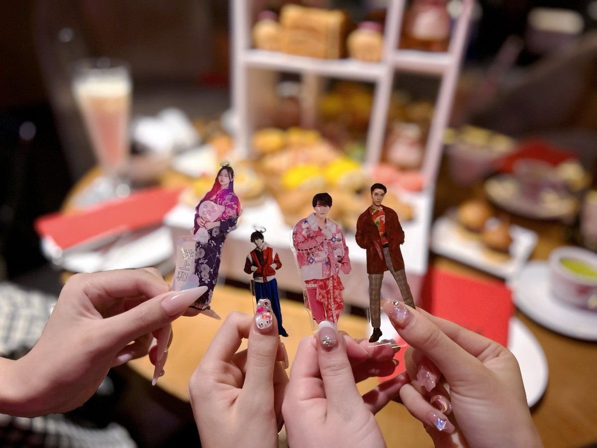 nyan3v6's tweet photo. 4人でヌン活してきた🍞🫖
パンメインのヌン、美味しかった❣️
美女に囲まれて幸せ💕💕目が潤った😍 https://t.co/13MPXuiZkr