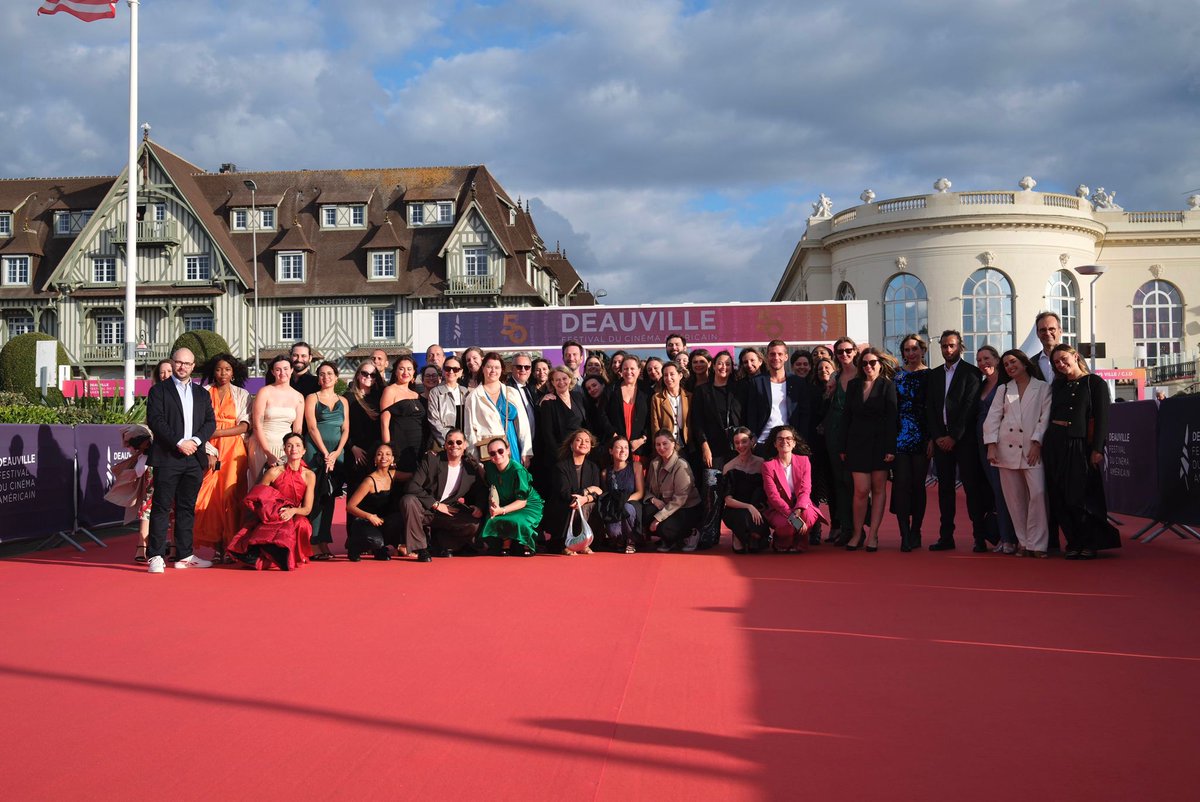 Hopscotch PR (@hopscotchpr_) on Twitter photo 🎥 Les PR à Deauville 🎥
La semaine dernière, les équipes de Hopscotch PR ont vécu deux jours au cœur du 7e art lors du Festival Américain de <a href="/DeauvilleUS/">Festival de Deauville</a>.
Au programme : avant-premières, rencontres, inspirations sur l'IA et échanges conviviaux !✨
<a href="/HOPSCOTCHgroupe/">HOPSCOTCH Groupe</a> #Cinéma 🎥 Les PR à Deauville 🎥
La semaine dernière, les équipes de Hopscotch PR ont vécu deux jours au cœur du 7e art lors du Festival Américain de <a href="/DeauvilleUS/">Festival de Deauville</a>.
Au programme : avant-premières, rencontres, inspirations sur l'IA et échanges conviviaux !✨
<a href="/HOPSCOTCHgroupe/">HOPSCOTCH Groupe</a> #Cinéma
